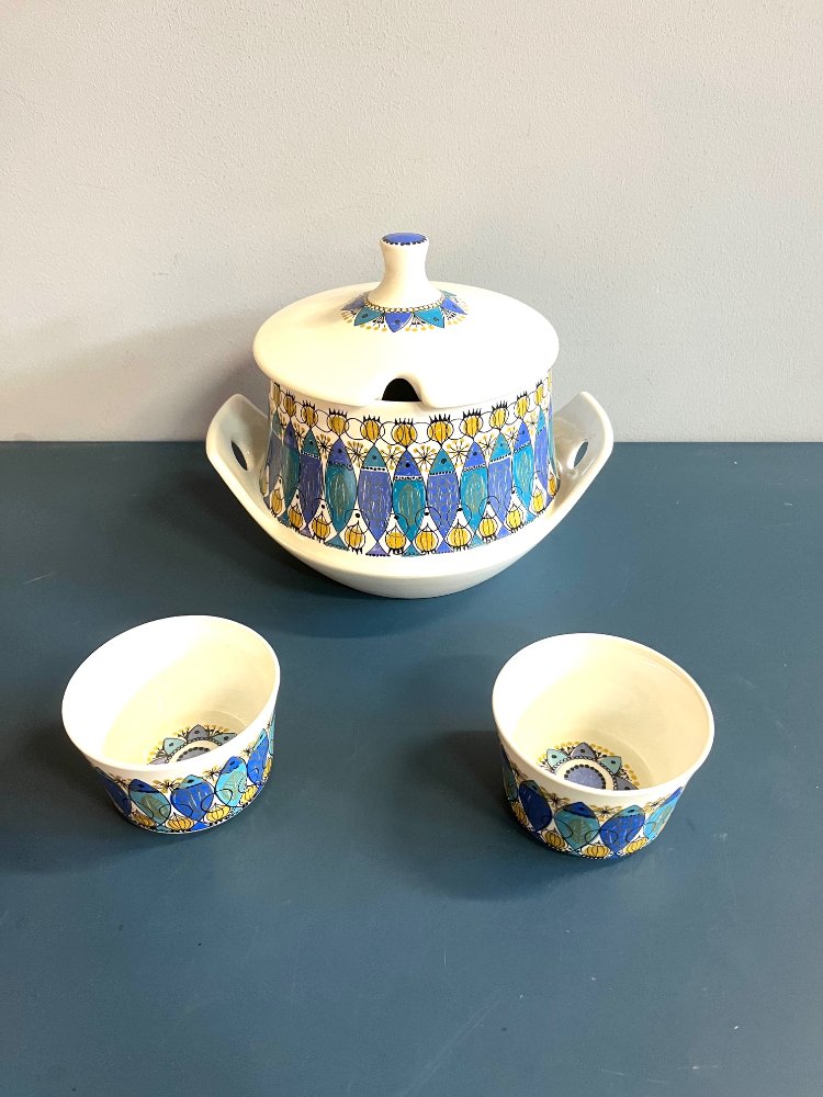 Clupea soup tureen with cups by Turi Gramstad Oliver for Figgjo Flint Norway 1960s
