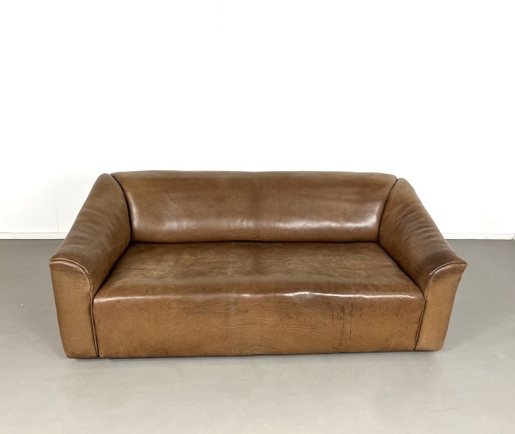 DS-47 De Sede 3-seater sofa in bullhide neckleather, Switzerland 1970s