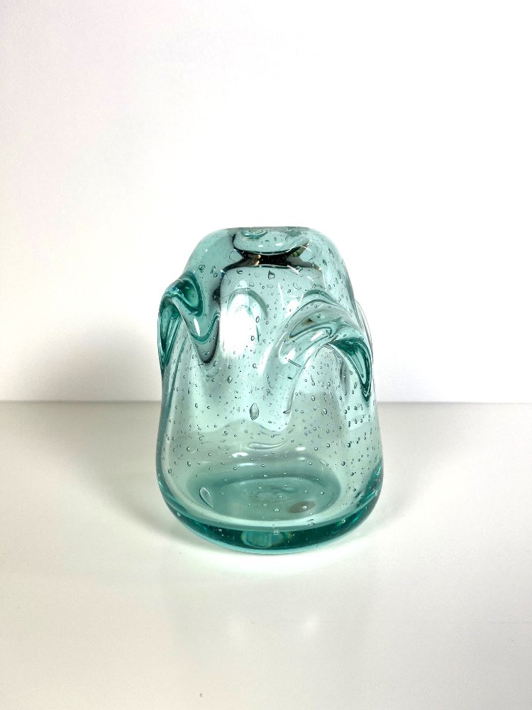 Hand-blown Swedish glass vase by Börne Augustsson,1940s