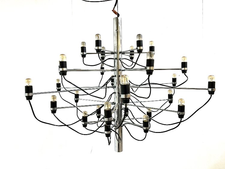 Early edition of Arteluce chandelier model 1097/30 by Gino Sarfatti 1958