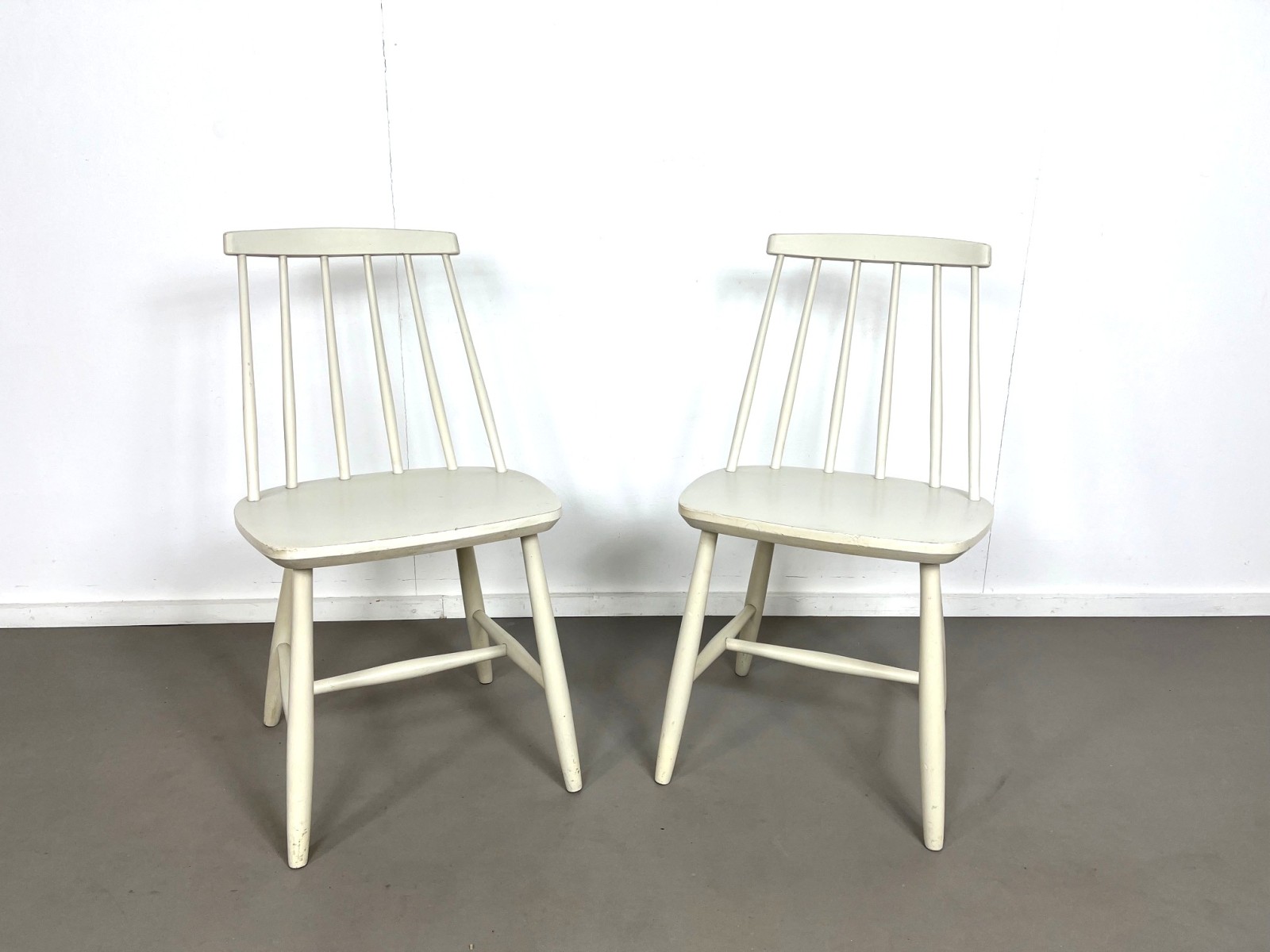Spindle back dining chairs by Yngve Ekström for Nesto Sweden, 1960s