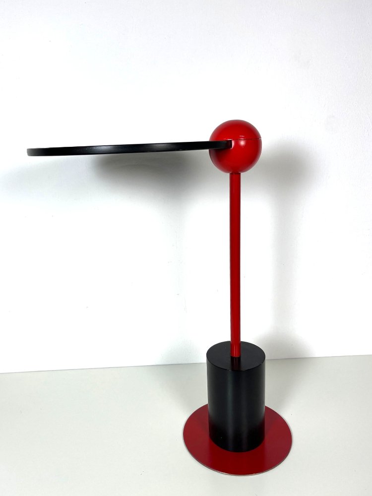Postmodern Memphis style Piccolo side table by Edward geluk for Arco, 1980s